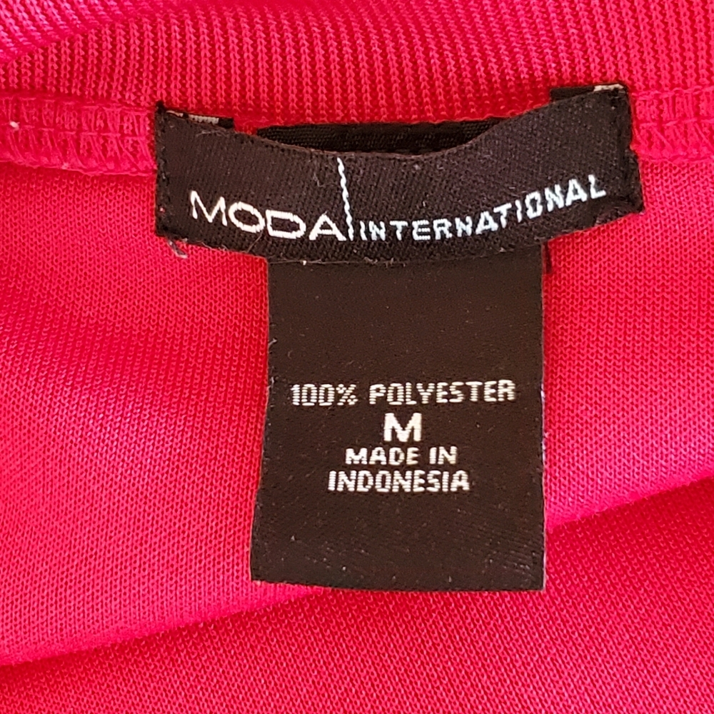 Activewear - Red Jacket - Picture 4 of 6